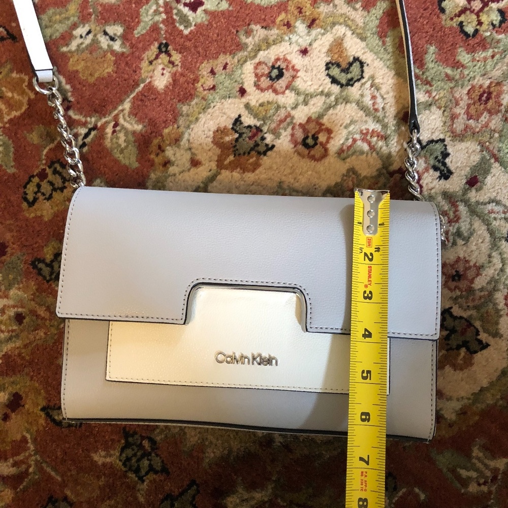 NWT Calvin Klein Long Strap/Crossbody Handbag Small/Medium Size - Picture 10 of 11